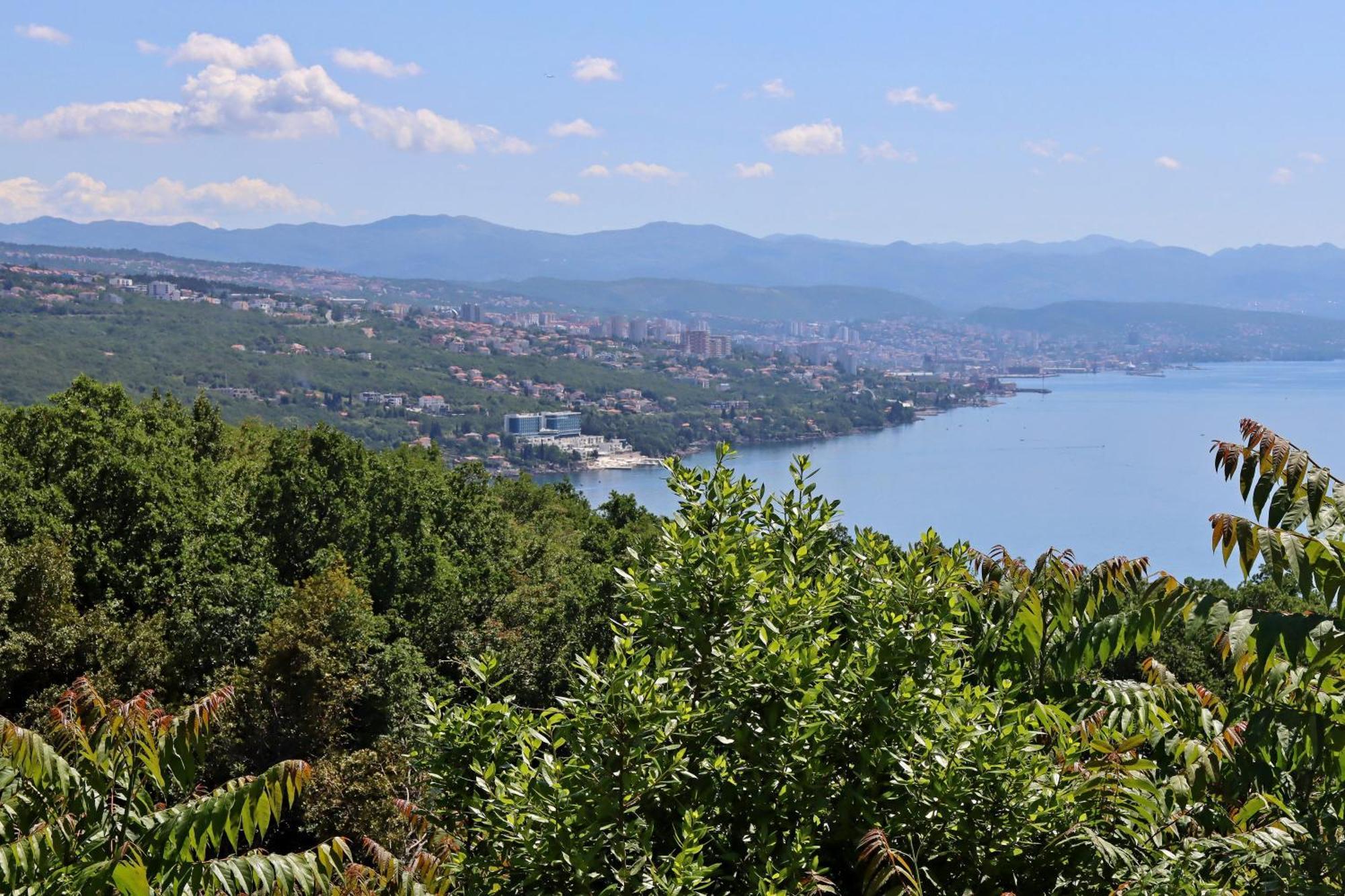 Apartments With A Parking Space Opatija - Pobri, Opatija - 7813 Matulji Extérieur photo